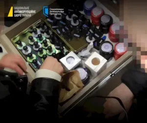 НАБУ і СБУ викрили конвертаційний центр ДПС на 15 млрд грн