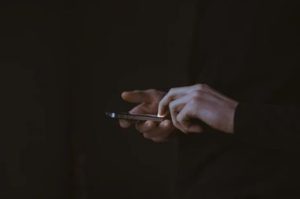 Умєров обіцяє, що в Україні покращать стійкість мобільного зв’язку під час відключень світла