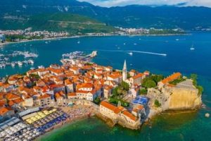 Чорногорія планує посилити візові правила для росіян