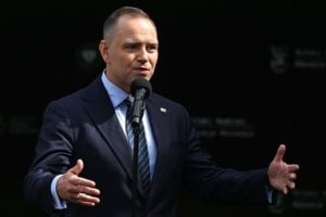 Президент Польщі заявив, що востаннє підписав закон про допомогу біженцям з України