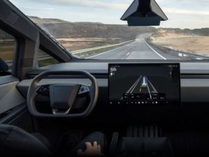 Власники Tesla незабаром зможуть писати повідомлення за кермом