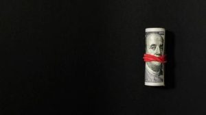 Курс долара та євро на початку лютого — прогноз експерта